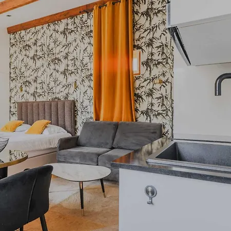 Lejlighed Charming Studio 2p Courcelles